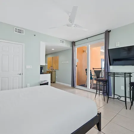 Splash Beach Resort By Panhandle Getaways Panama City Beach Room photo