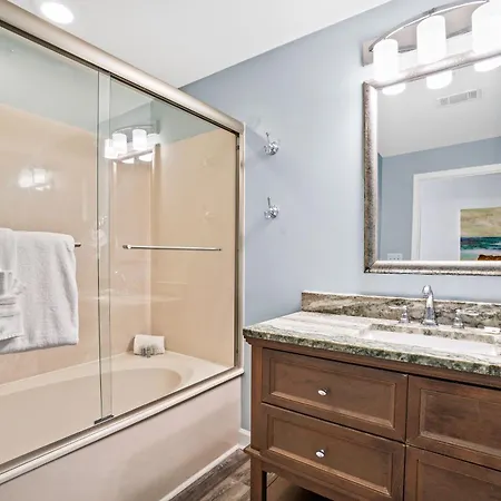 Splash Beach Resort By Panhandle Getaways Panama City Beach Room photo