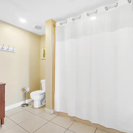 Splash Beach Resort By Panhandle Getaways Panama City Beach Room photo